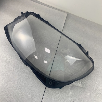 自動車モデル Benz C-CLASS W205 自動車部品 プラスチックシェル ガラスの表面 LEDランプシェード