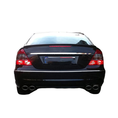 カーボンファイバーダイレクト 2002-2009 AMGスタイル バンツW211のバックスポイラー翼 100%テスト
