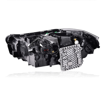 日中の走行灯と改造されたLEDヘッドライト BMW X1 16-19 自動車装具 その他
