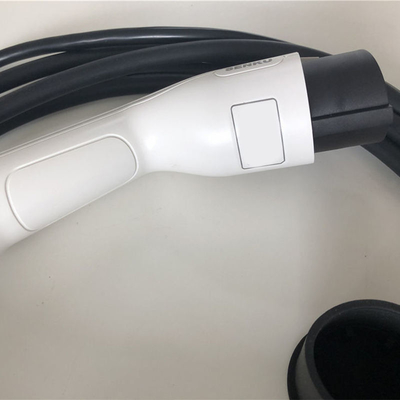 32A タイプ 1 家庭用電池充電プラグ 熱塑性殻材料とIP55レベル