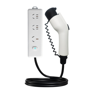 220V 4KW 定電圧 電気自動車キャンプ用の外部放電プラグソケット