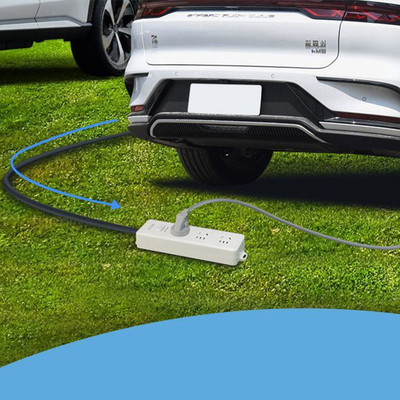 220V 4KW 定電圧 電気自動車キャンプ用の外部放電プラグソケット