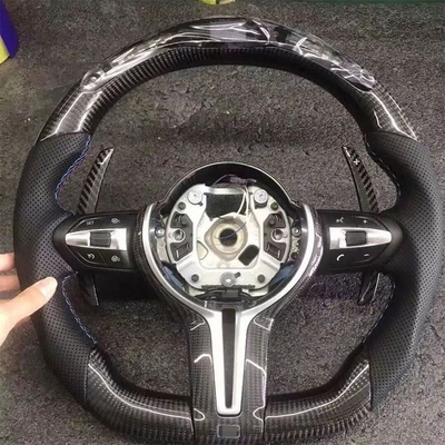 BMW F10 F30 E60 E90 G30 E46 E92用のカスタムマイクロファイバーカーボンファイバー革のステアリング