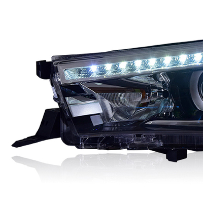 トヨタ HILUX REVOをLED昼間ランニングライトとウォーターターン信号でアップグレード