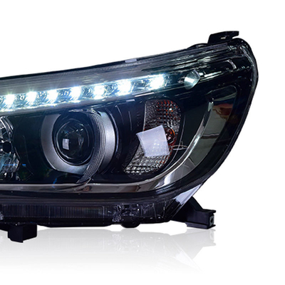 トヨタ ヒルクス レボのLEDヘッドライト スタイルと機能の完璧な組み合わせ