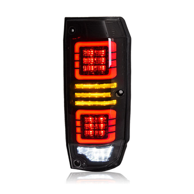 トヨタランドクルーザー LC70 LC71 LC76 LC78 LC79のLED尾灯を交換/修理する
