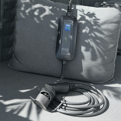 ホーム/IP66 格付けと調節電流6A/16Aの 商用ポータブルEV充電器