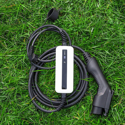 SAE J1772/IEC62196 標準3.6KwポータブルEV充電器と手頃な料金での充電ソリューション