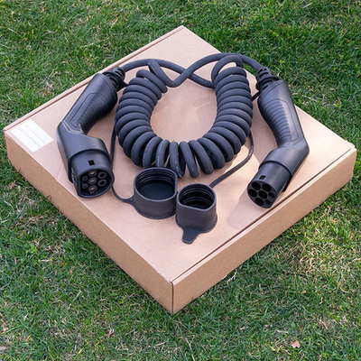 16A 32A Type2-Type2 EV充電コネクタ TPU素材と動作電圧250V